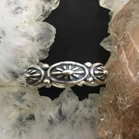 Carolyn Pollack Southwestern Style Sterling Flower Concho Band Ring For Women - Picture 6 of 10